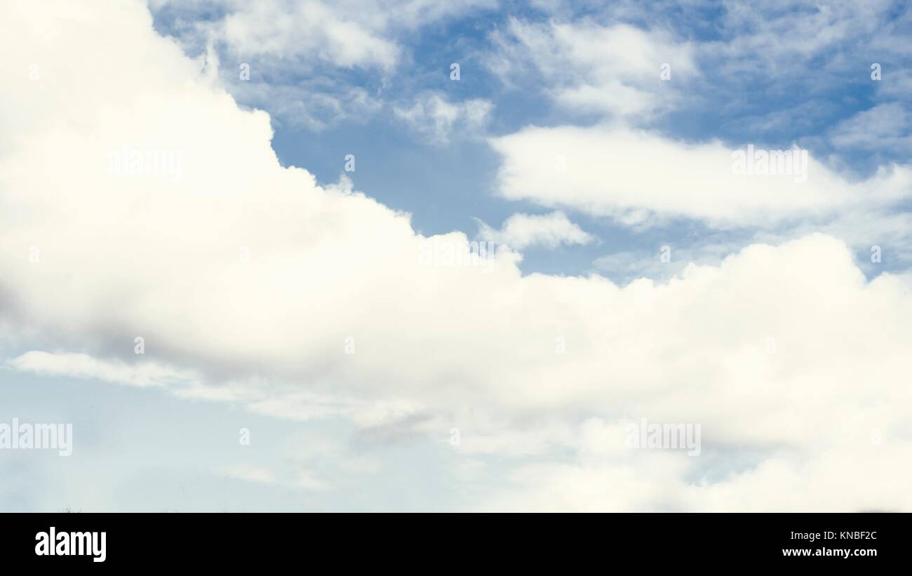 Lots of clouds in the sky hi-res stock photography and images - Alamy