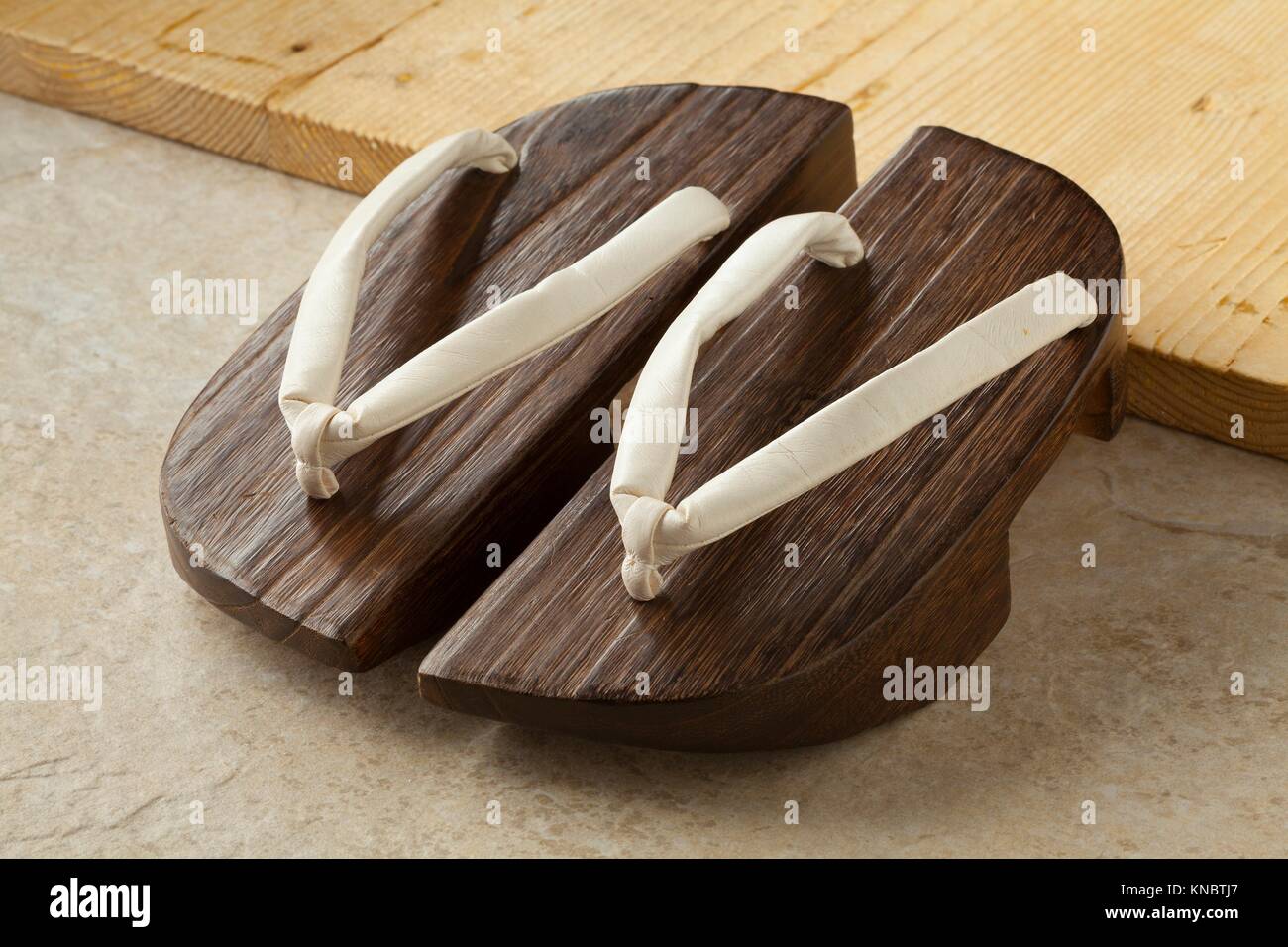 japanese wooden slippers