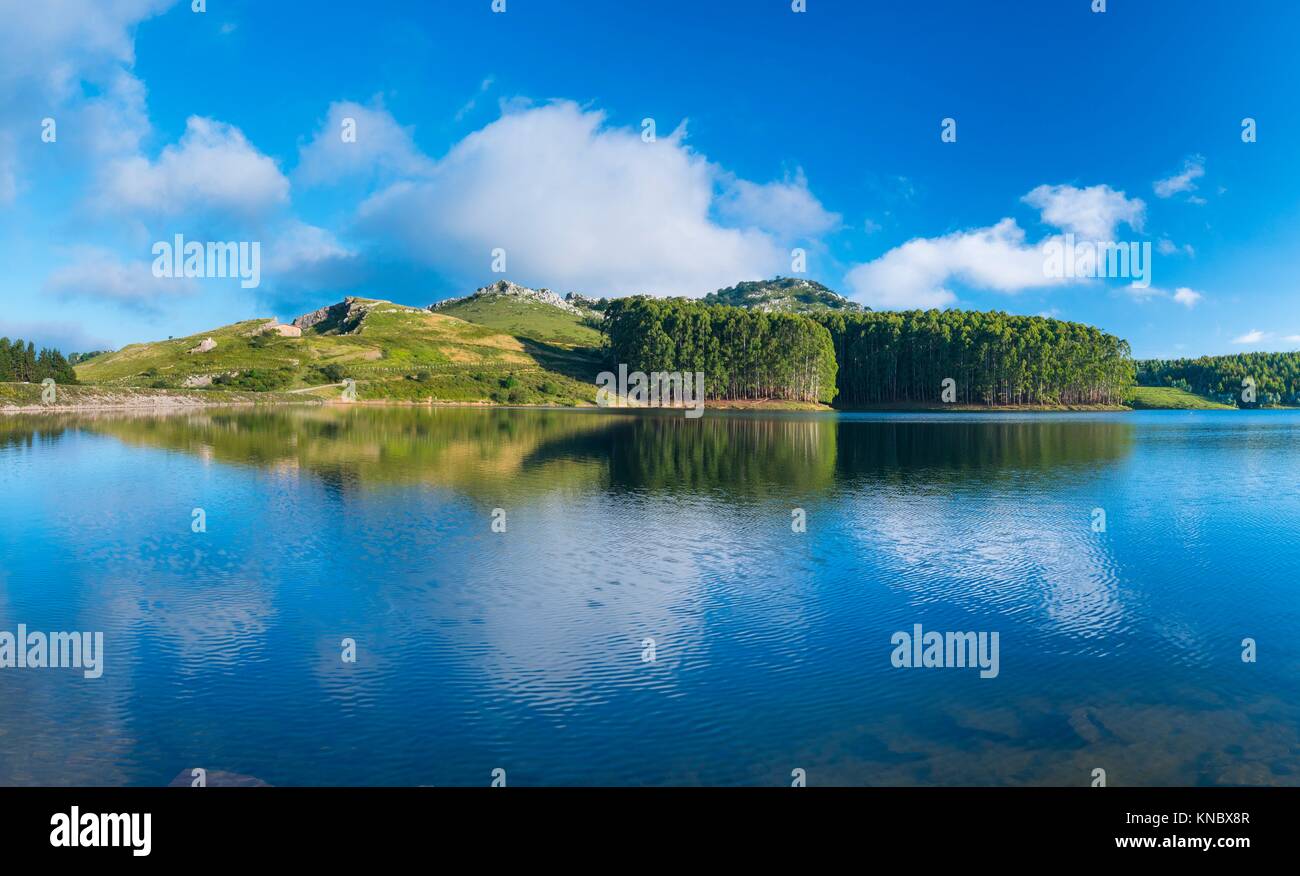 Foto de Embalse El Juncal en Guriezo, Cantabria