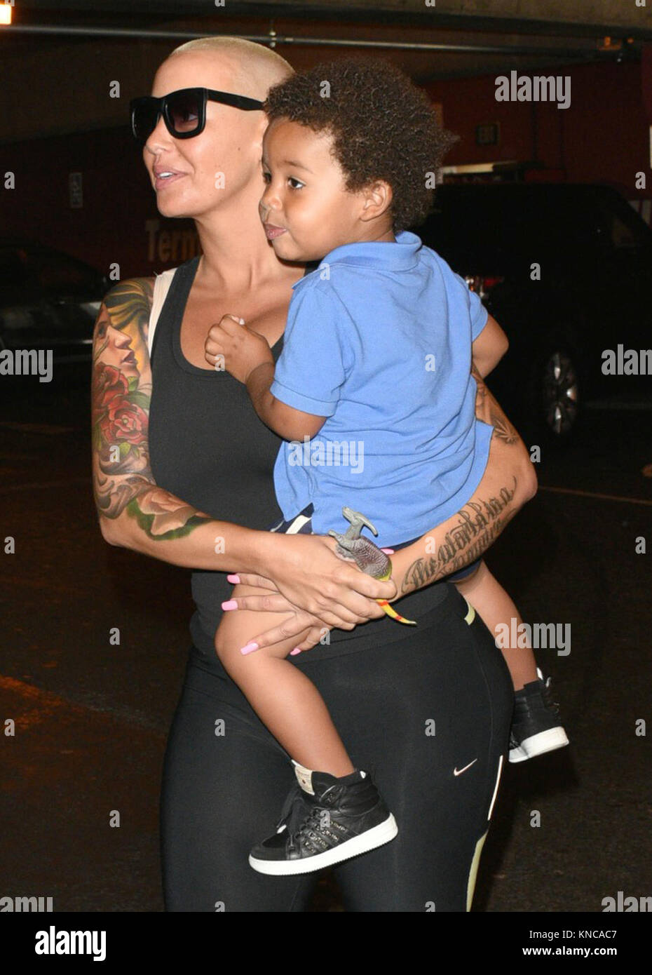 LOS ANGELES, CA JULY 03 Amber Rose showers her son Sebastian