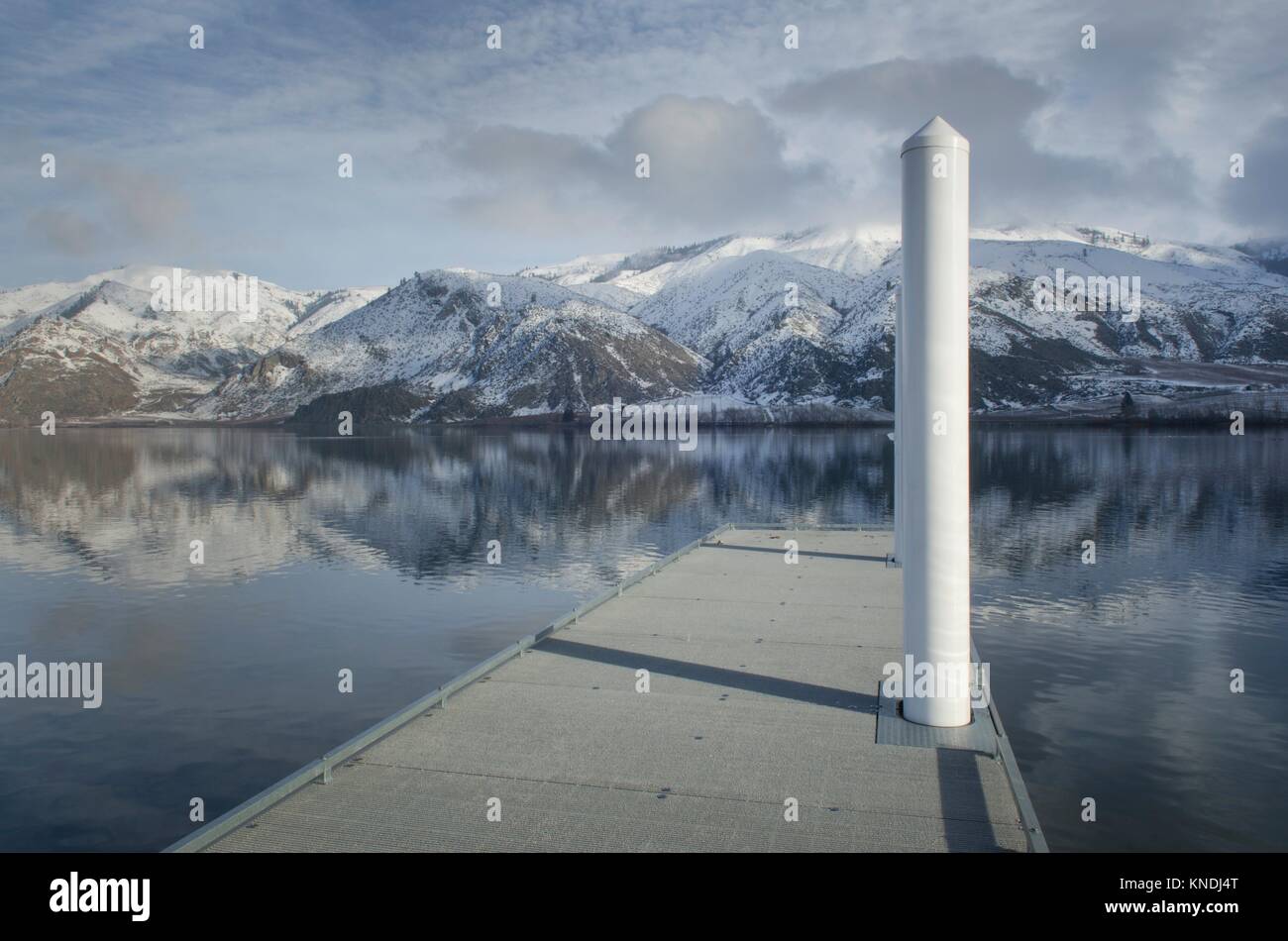 Boat dock on Columbia River, Entiat Washington Stock Photo Alamy