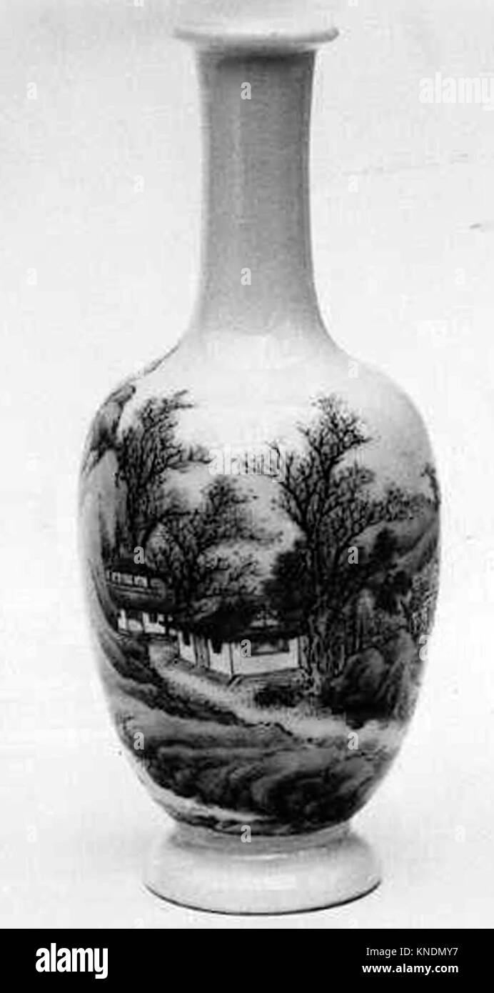 Vase. Period Qing dynasty (16441911), Qianlong period (173695