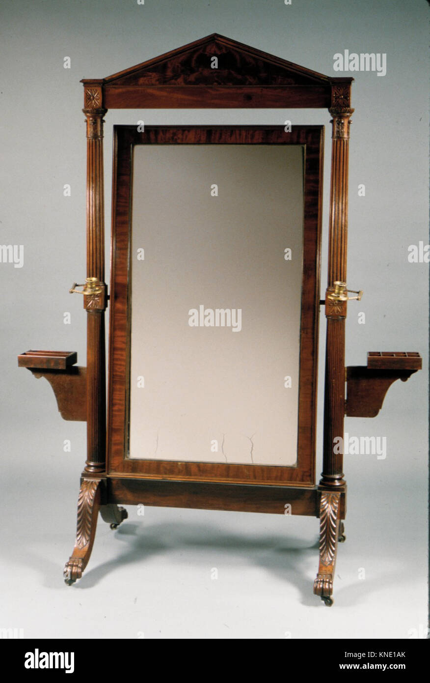 Gothic Style Floor Standing Mirror (91 x 233cm) Gothic Style Floor Standing Mirror (91 x 233cm)