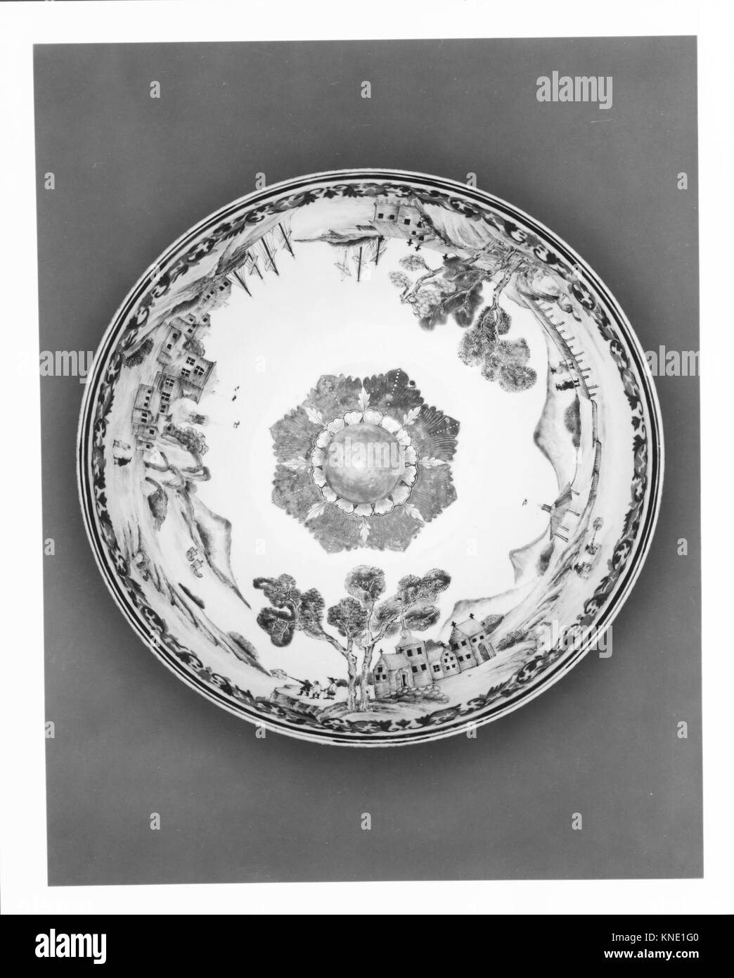 This MET covered punch bowl, 218592 2441, made from Chinese porcelain ...