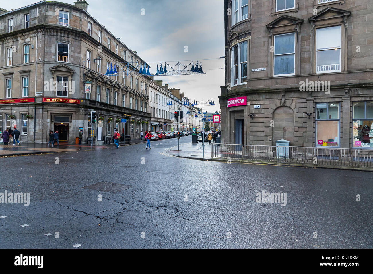Dundee,Scotland,UK-Dercember 05,2017: The city centre of Dundee and in particular Medowside area, with people going about their christmas shopping. So Stock Photo