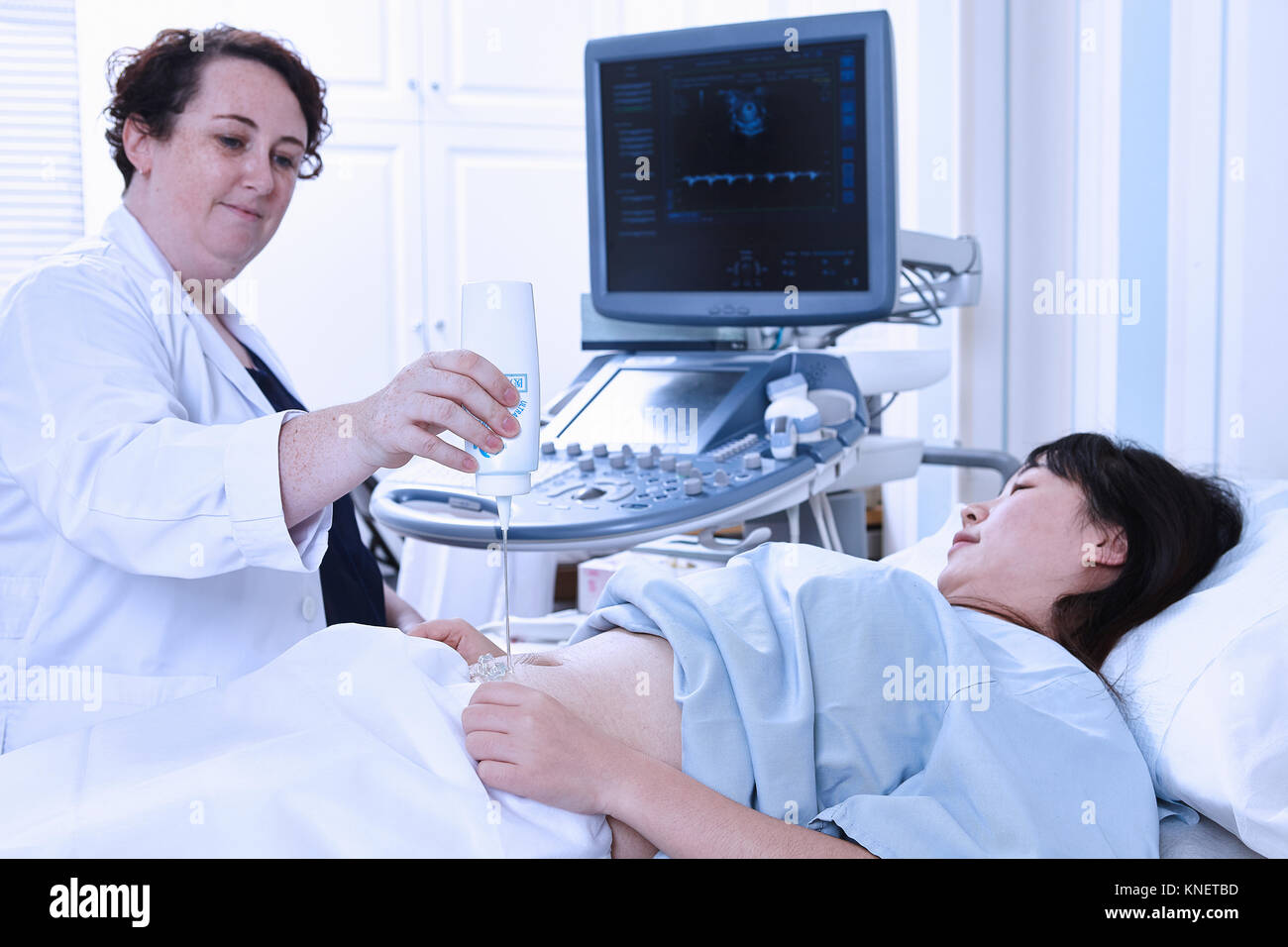Ultrasound gel hires stock photography and images Alamy