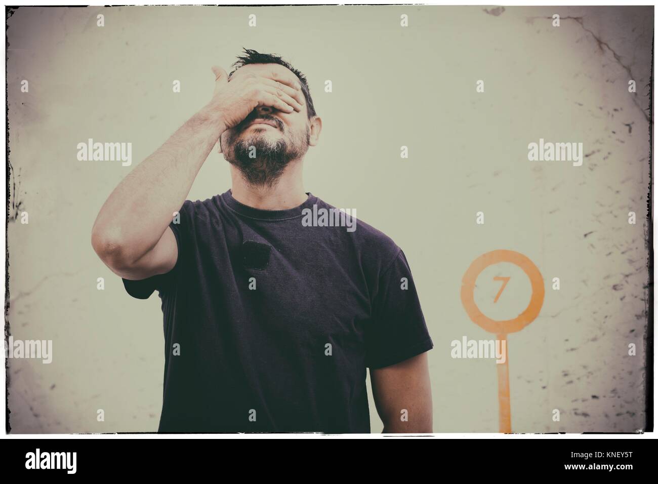 Hair cover one eye hires stock photography and images Alamy