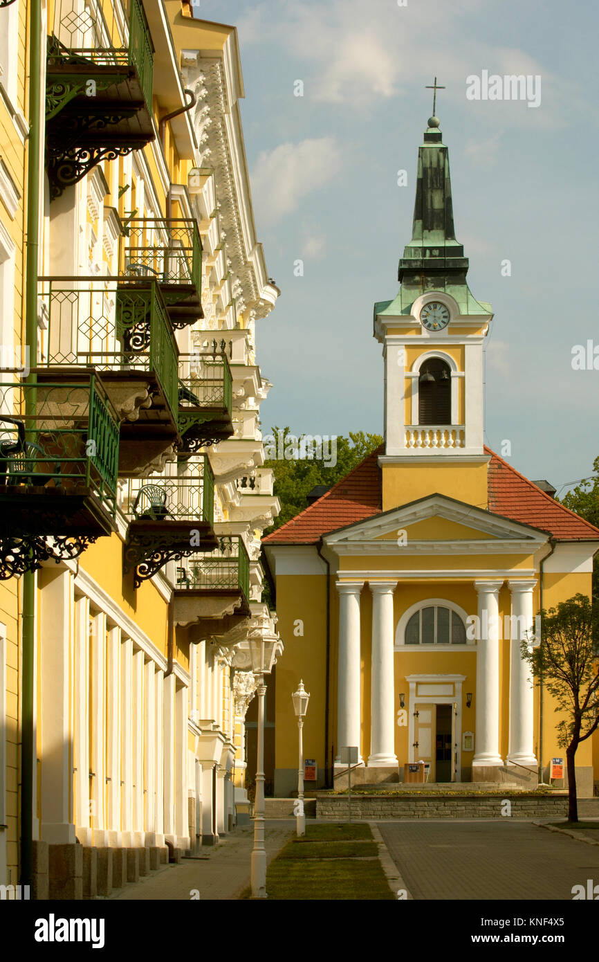 Tschechien, Böhmen : Franzensbad, Jiraskova mit der Kirche Sv. Krize Stock Photo