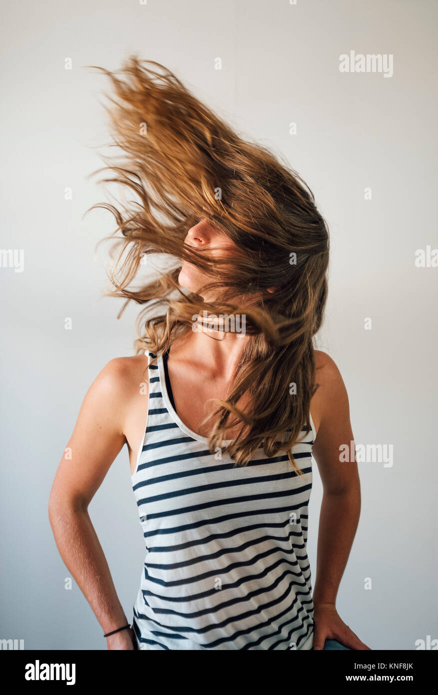 Throwing head back hires stock photography and images Alamy