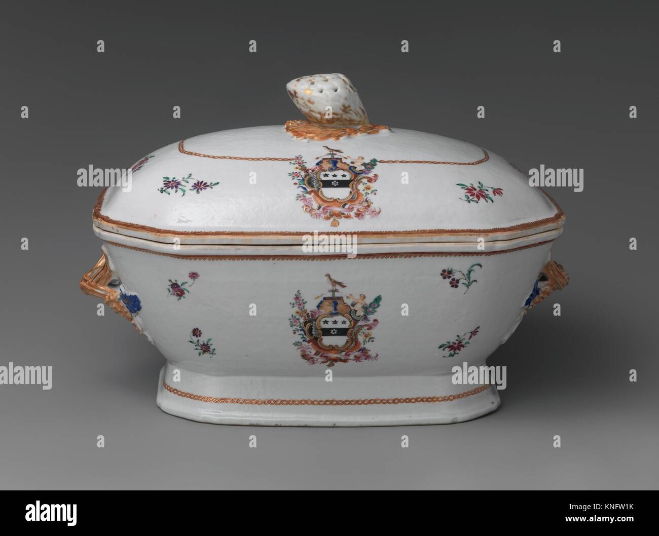 Soup Tureen. Date 178590; Geography Made in China; Culture Chinese