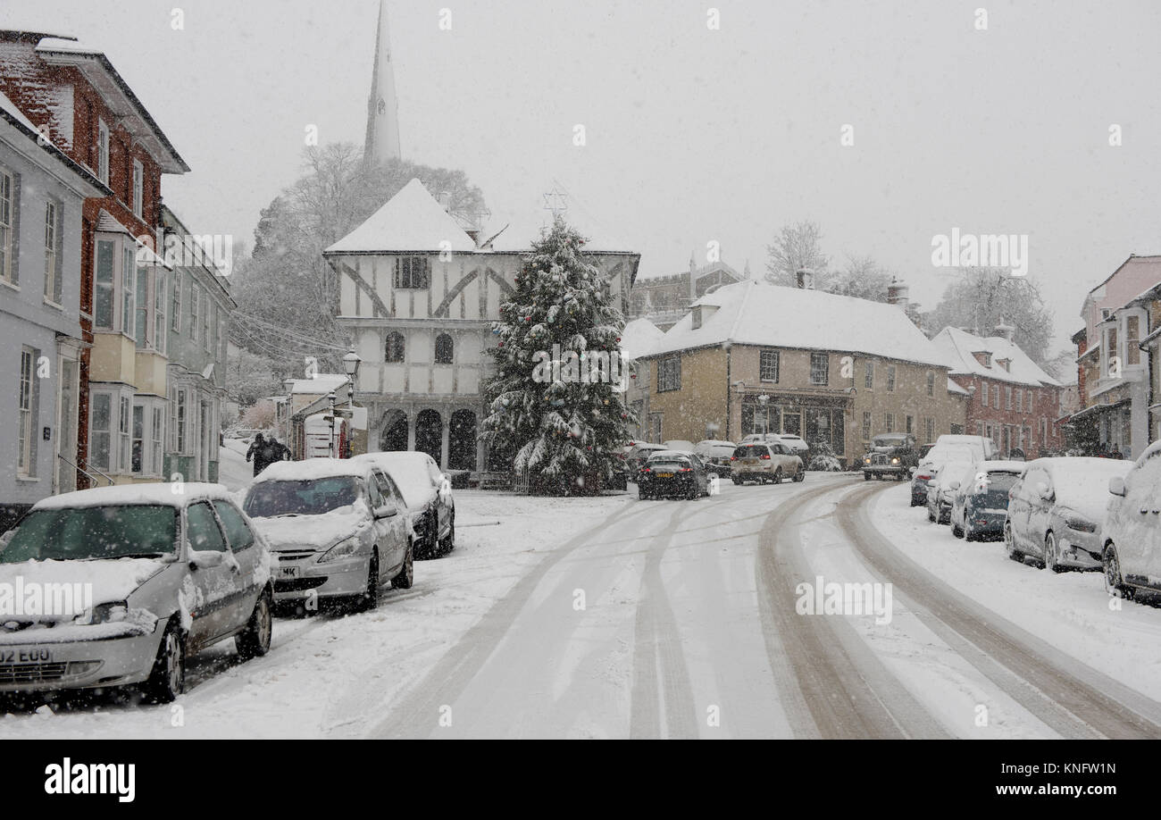 Snow in ThaxtedMet Office Severe Weather Amber Warning Essex England
