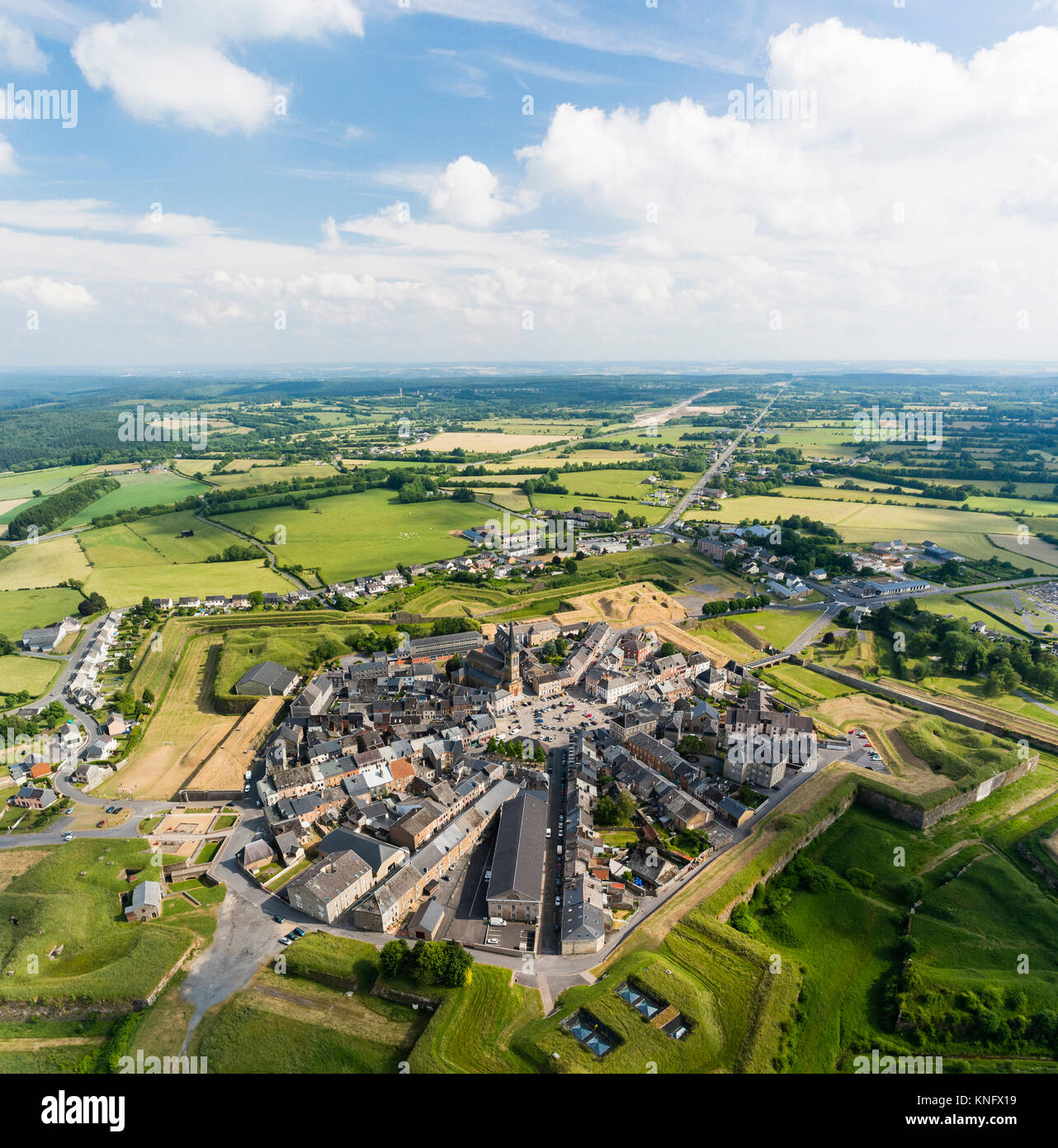 France, Ardennes (08), parc naturel régional des Ardennes, Rocroi (vue aérienne) // France, Ardennes, Ardennes Regional Nature Park, Rocroi  (aerial v Stock Photo