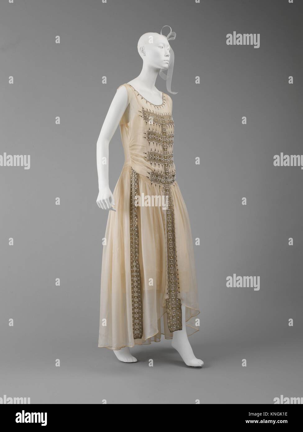 Robe de Style. Design House: House of Lanvin (French, founded 1889);  Designer: Jeanne Lanvin (French, 1867-1946); Date: 1922; Culture: French  Stock Photo - Alamy