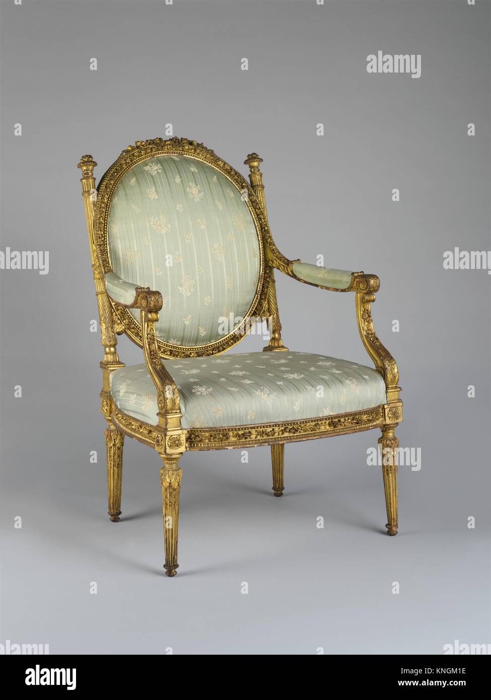 Tub Gemiddeld aanvulling Armchair (Fauteuil à la reine). Maker: attributed to Georges Jacob (French,  1739-1814); Date: ca. 1785; Culture: French, Paris; Medium: Carved and  Stock Photo - Alamy