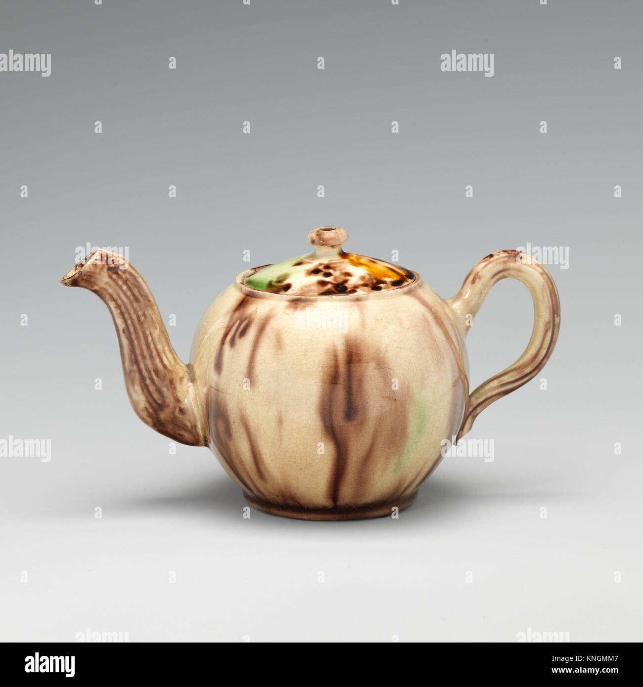 Teapot with cover. Maker Style of Whieldon type; Date mid18th