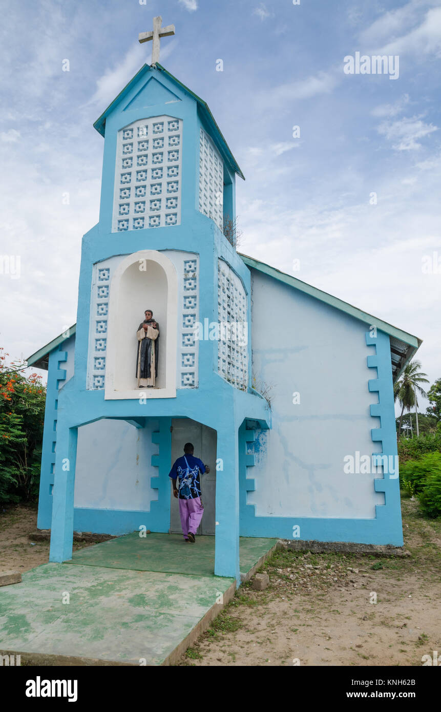Simple village african church hi-res stock photography and images - Alamy