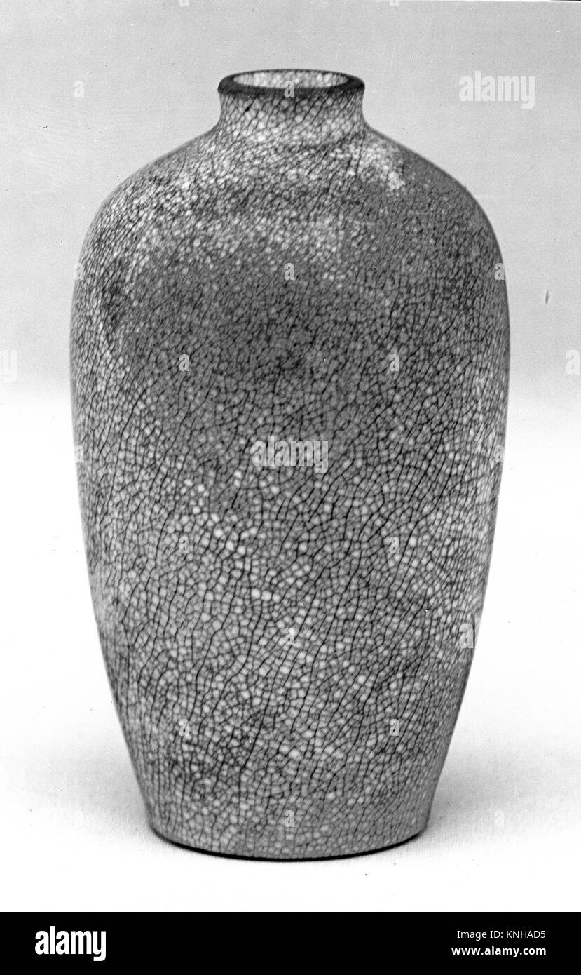 Satsuma ware pottery Black and White Stock Photos & Images Alamy