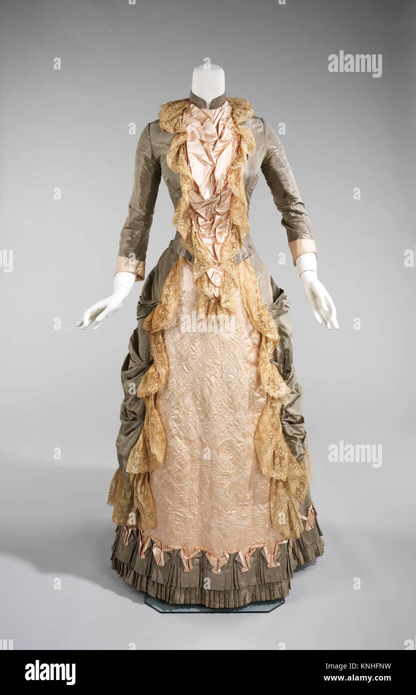American dress 18th century hi-res stock photography and images - Alamy