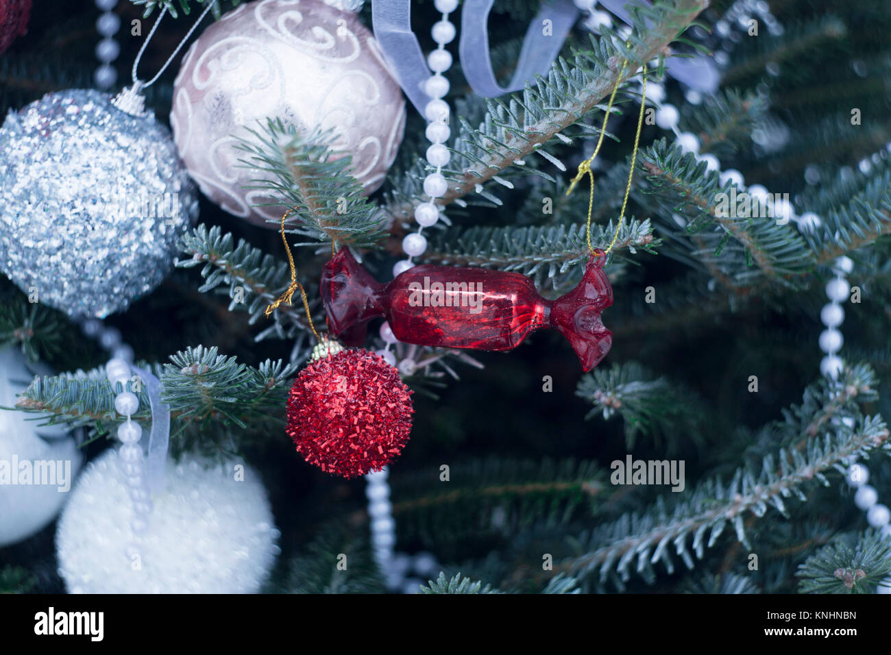 A Festive Mood With Beautifully Decorated Christas Tree White Silver a-festive-mood-with-beautifully-decorated-christas-tree-white-silver