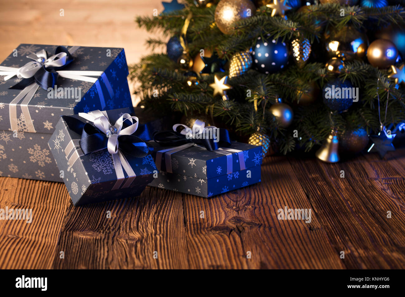 Christmas tree beads hi-res stock photography and images - Page 16 - Alamy