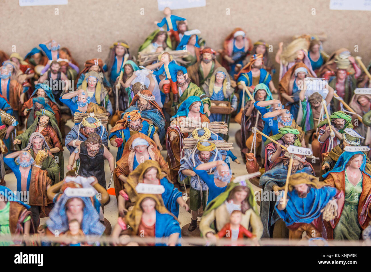 Madrid, Spain. 12th Dec, 2017.Christmas market in the center of Madrid, Spain with the typical 'Belenes of Spanish christmas' Credit: Alberto Sibaja Ramírez/Alamy Live News Stock Photo