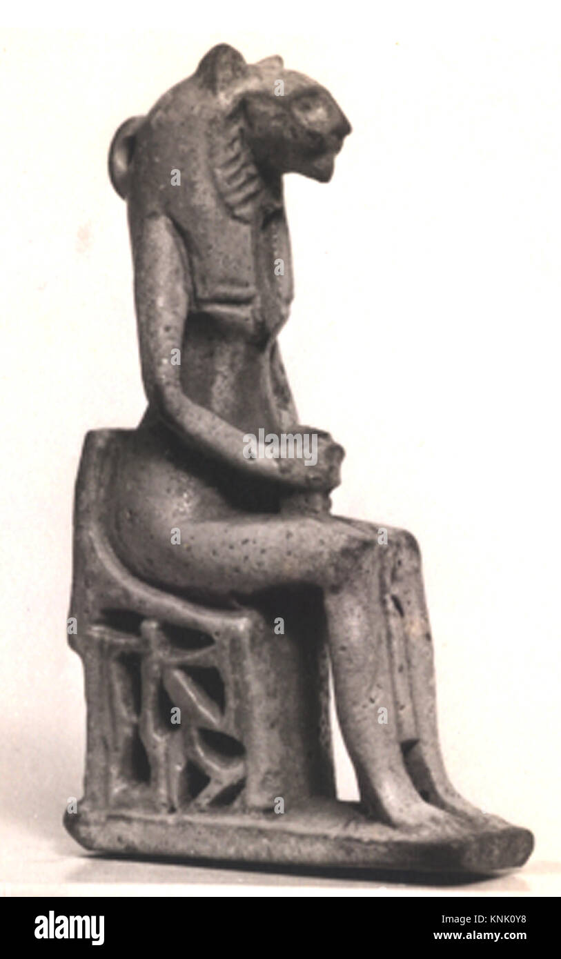 Statue lion goddess sakhmet hi-res stock photography and images - Alamy