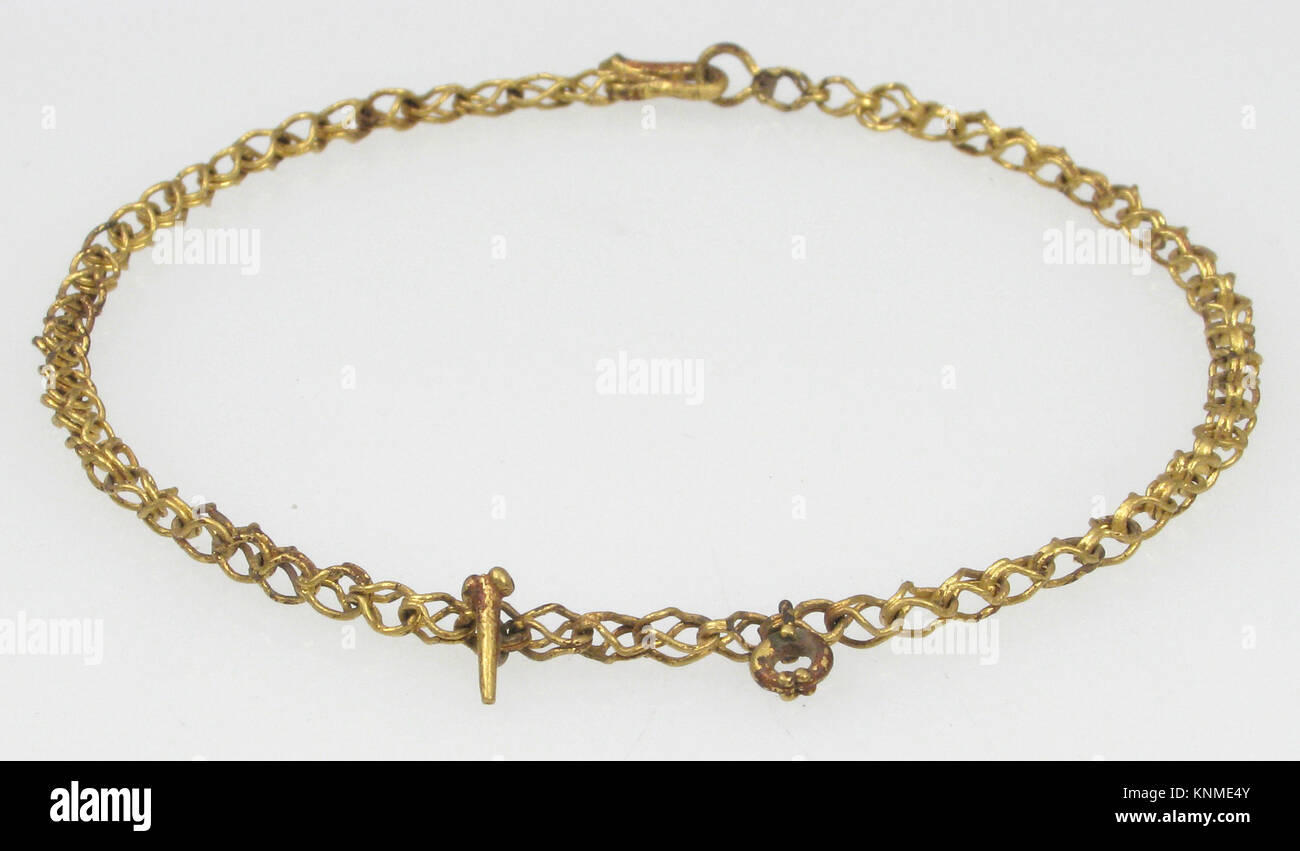 Gold chain from 3rd-4th century Roman Empire, representing imperial ...
