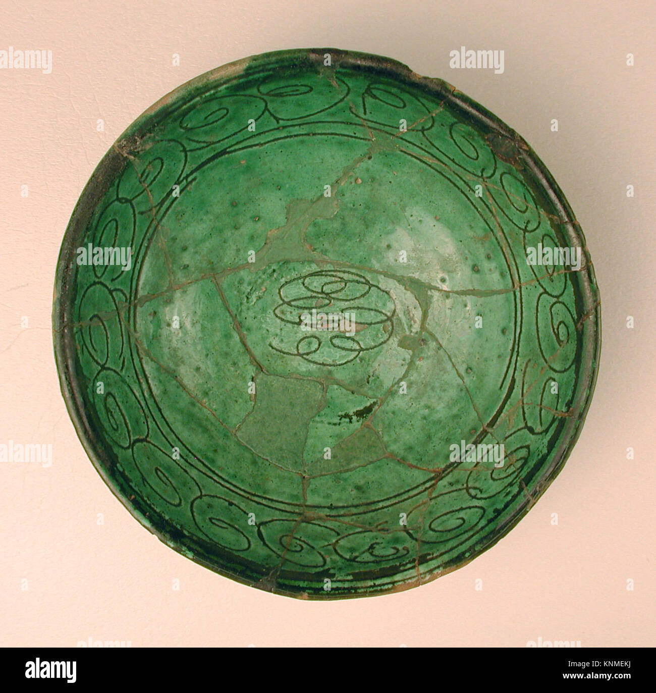 Green Glazed Bowl with Incised Decoration, 9th century, Excavated in