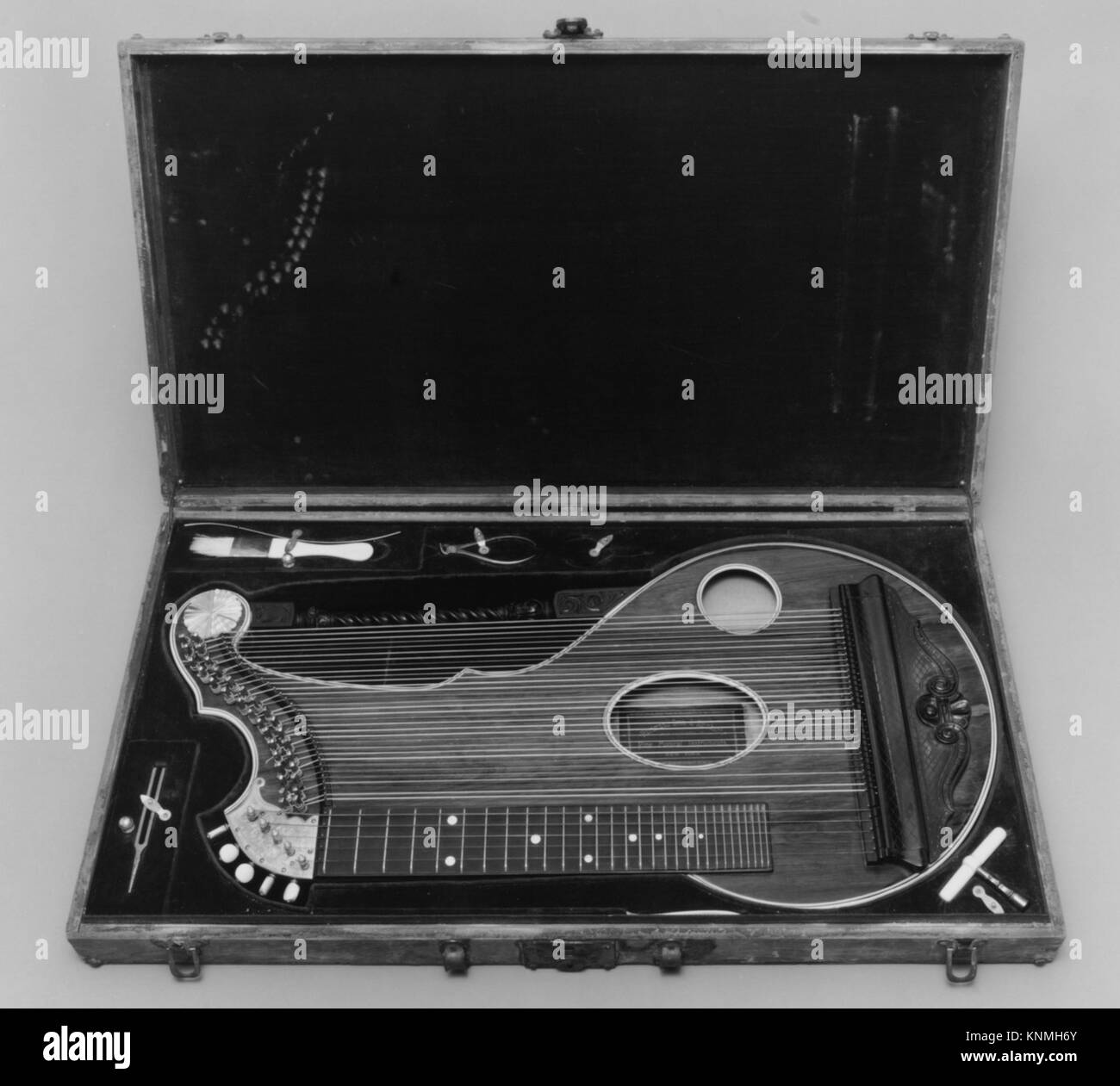 Concert Zither MET 270236 Concert Zither MET 270236 /503552 Stock Photo ...