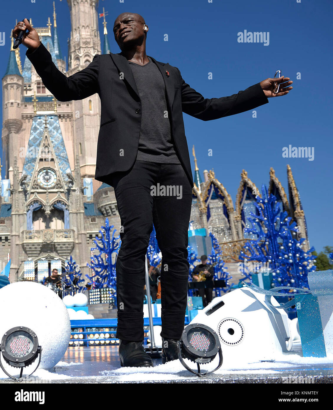 Taping At Walt Disney World Object Hi Res Stock Photography And Images Alamy Taping At Walt Disney World Object Hi Res Stock Photography And Images Alamy