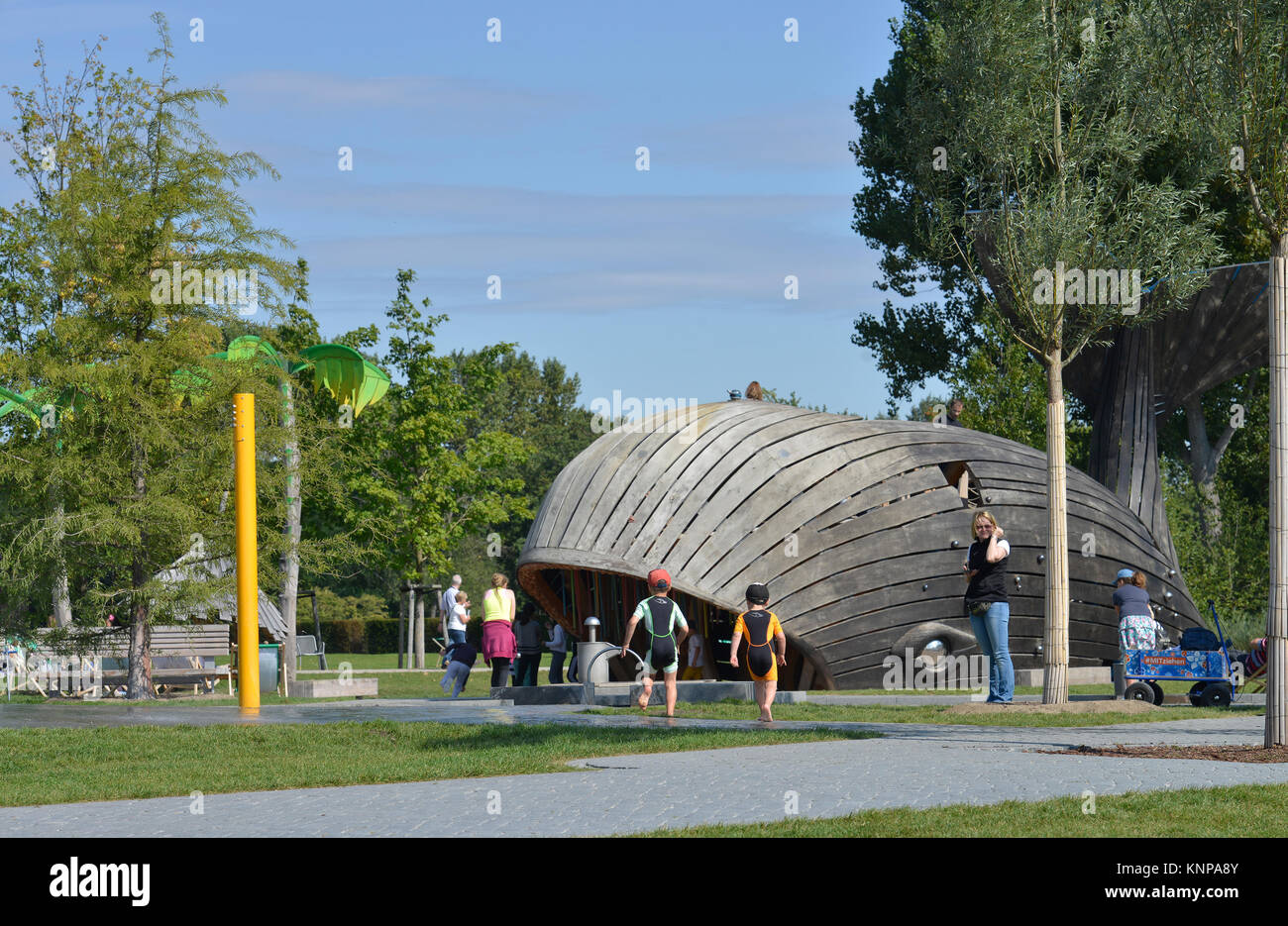 Play Of Water Place Iga Marzahn Berlin Germany Wasserspielplatz Stock Photo Alamy