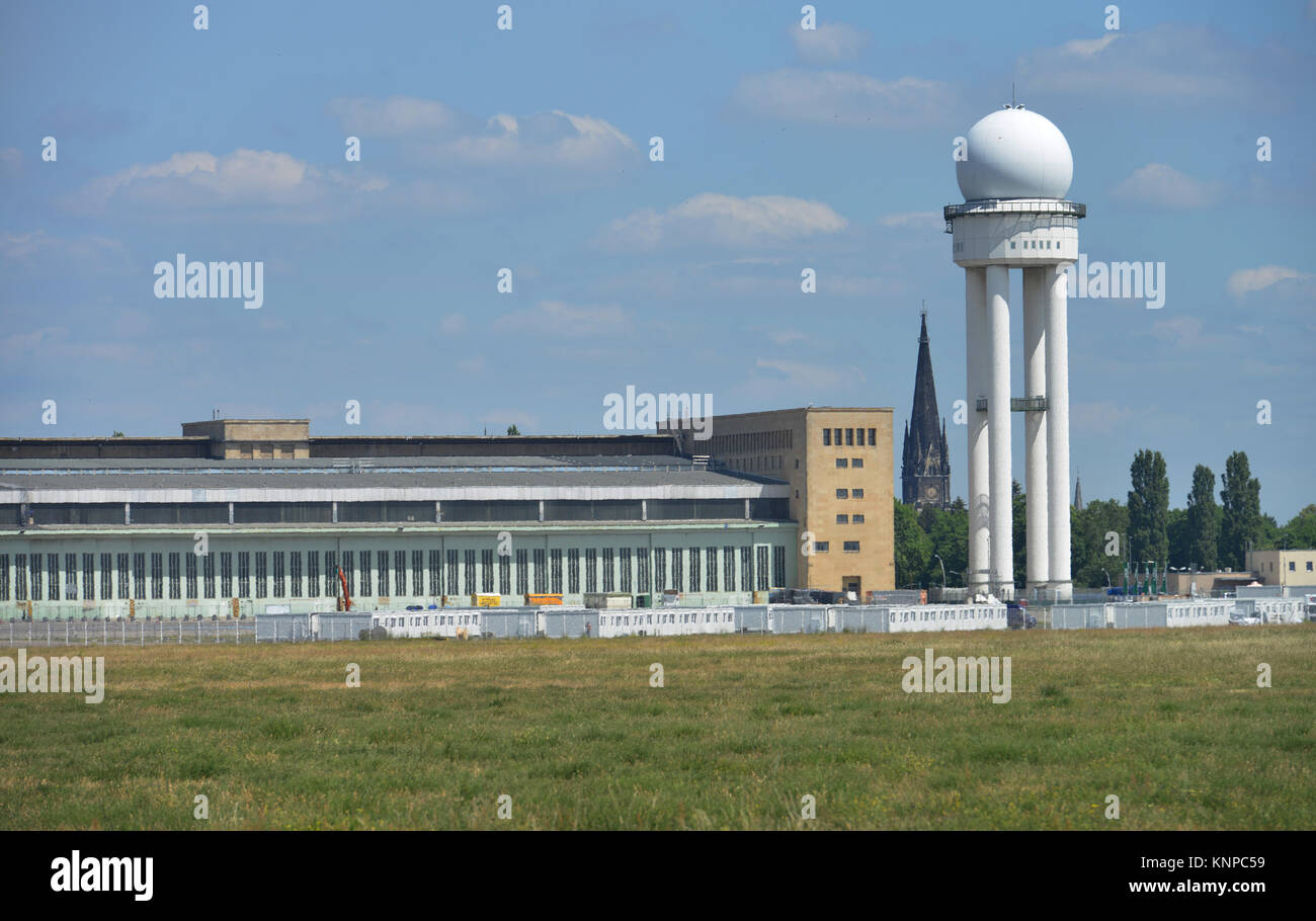 Airport Tempelhof, Tempelhofer field, temple court, Berlin, Germany, Flughafen Tempelhof, Tempelhofer Feld, Tempelhof, Deutschland Stock Photo