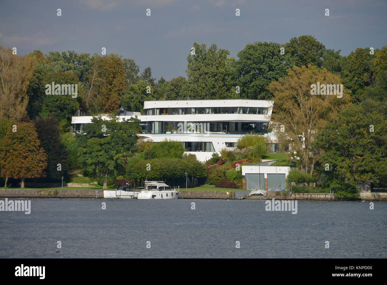 Schwanenwerder hires stock photography and images Alamy