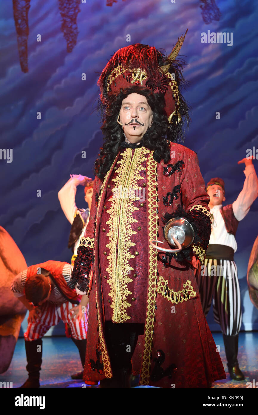 Adam Woodyatt or Ian Beale from EastEnders as Captain Hook in the Swindon production of the Pantomime Peter Pan Stock Photo
