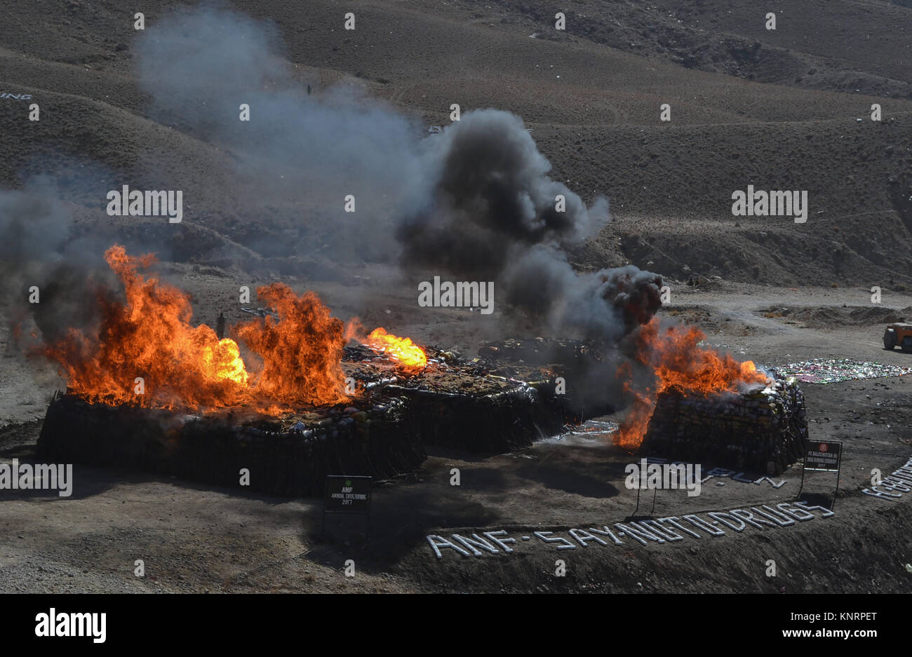 Quetta, Pakistan. 12th Dec, 2017. The anti-narcotics force burned drugs ...