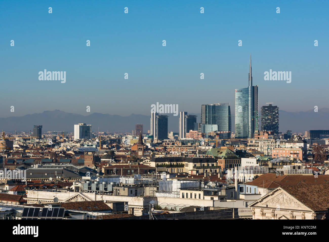 Milan skyline alps hi-res stock photography and images - Alamy