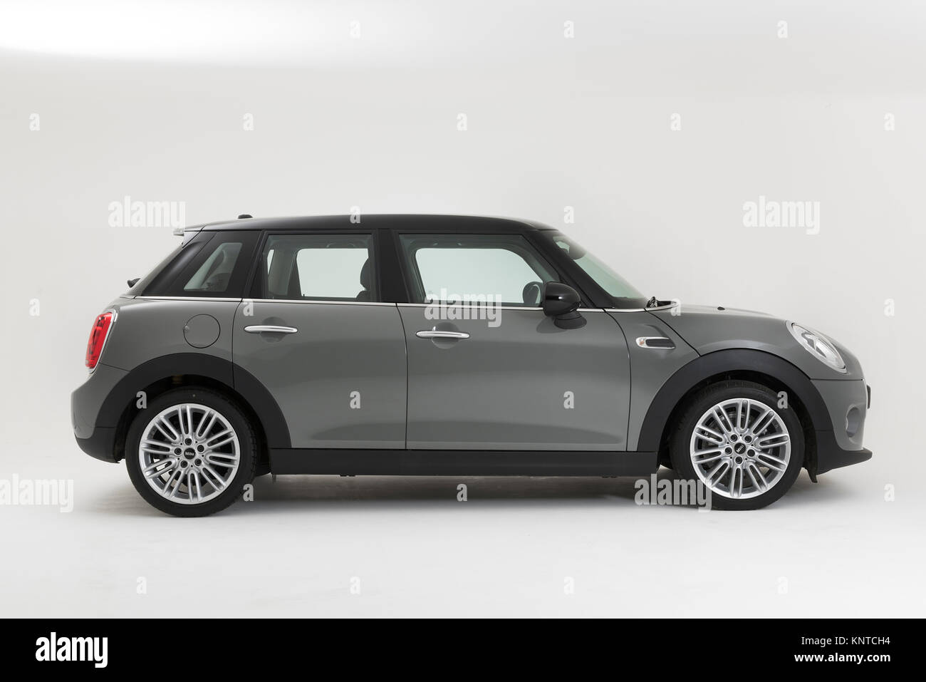 Mini Cooper 5 door 2017 Stock Photo - Alamy