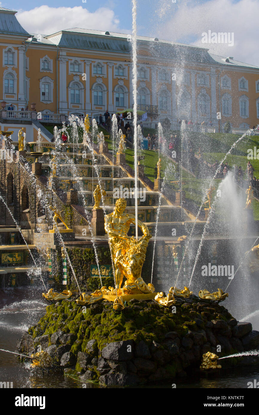 Samson Fountain (foreground), Great Palace (background), Peterhof, UNESCO World Heritage Site, Russia Stock Photo
