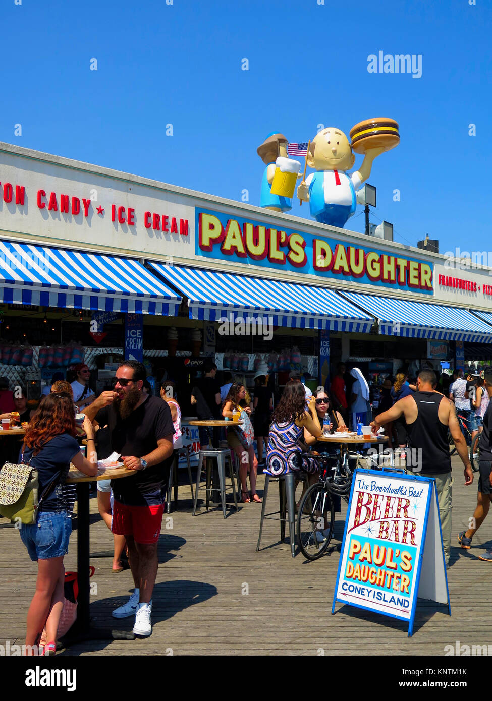 Pauls daughter coney island hires stock photography and images Alamy
