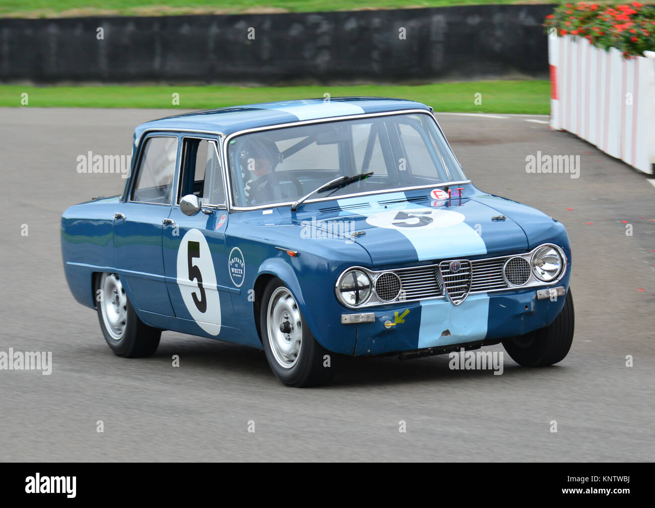 Ben Shuckburgh Harold Primat Alfa Romeo Giulia Ti Super St Marys Stock Photo Alamy