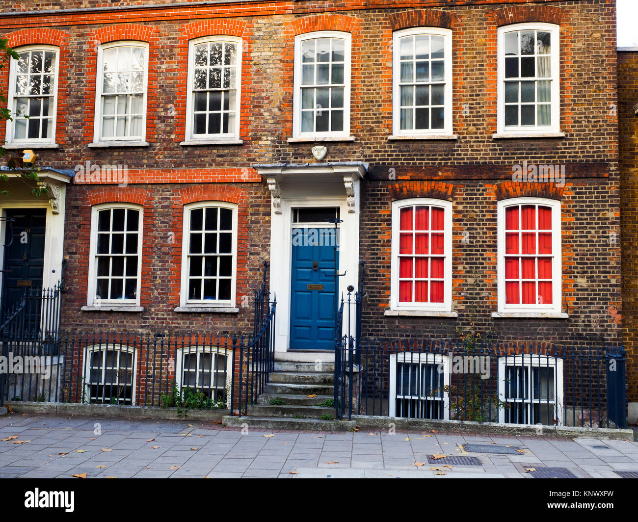 Mile End Rd London, England Stock Photo Alamy