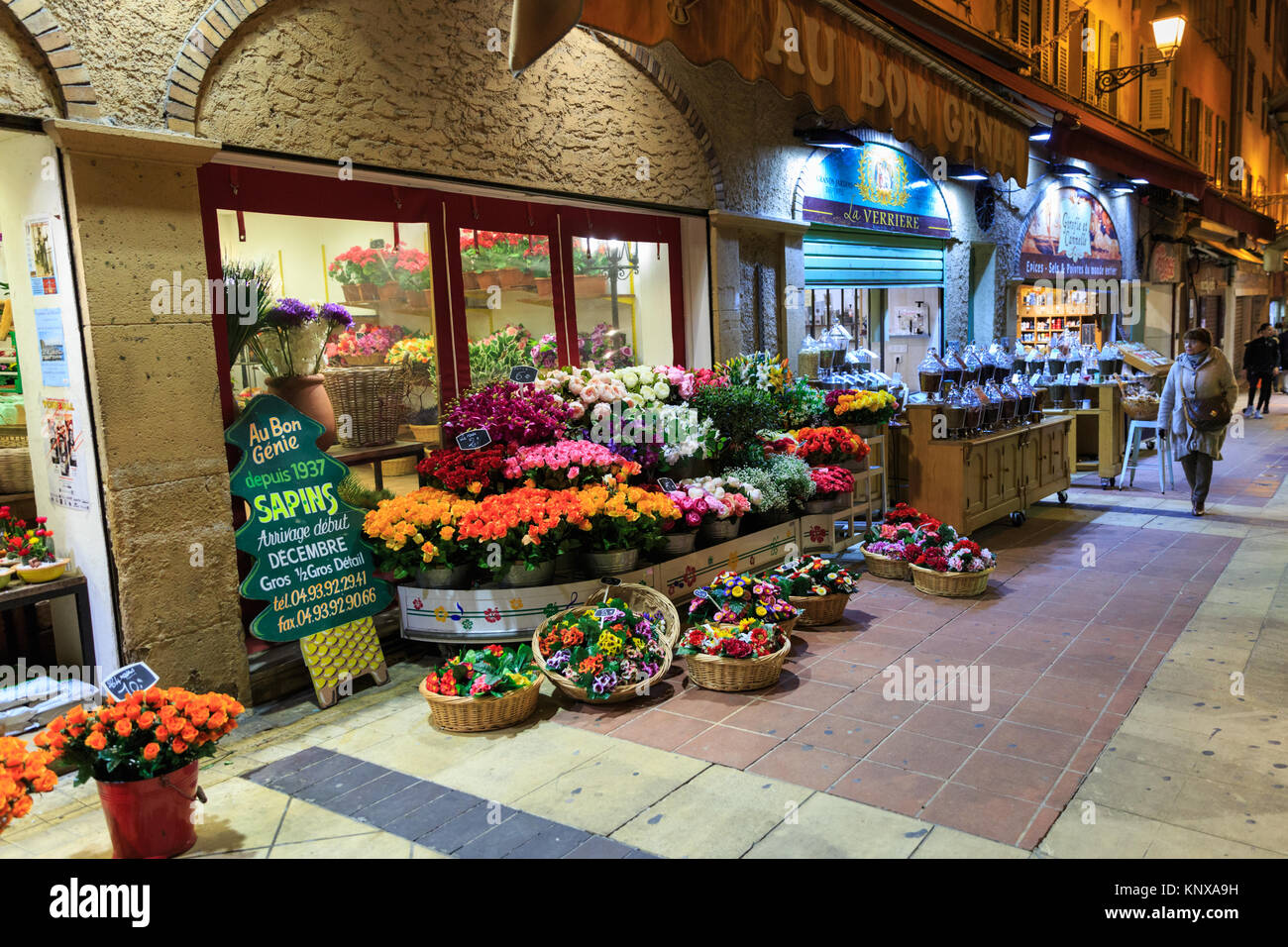 Flower shop exterior hires stock photography and images Alamy