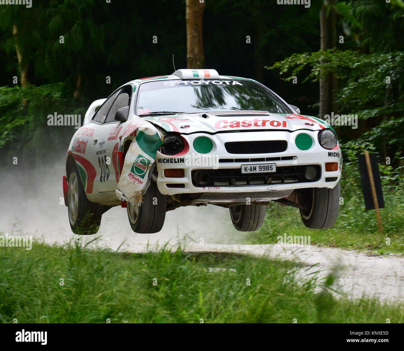 A slight scuff on the front wing, Mark Courtney, Toyota Celica GT-Four ST205, K-AM 9985, Forest rally stage, Goodwood FoS 2015, 2015, Classic, dust, e Stock Photo
