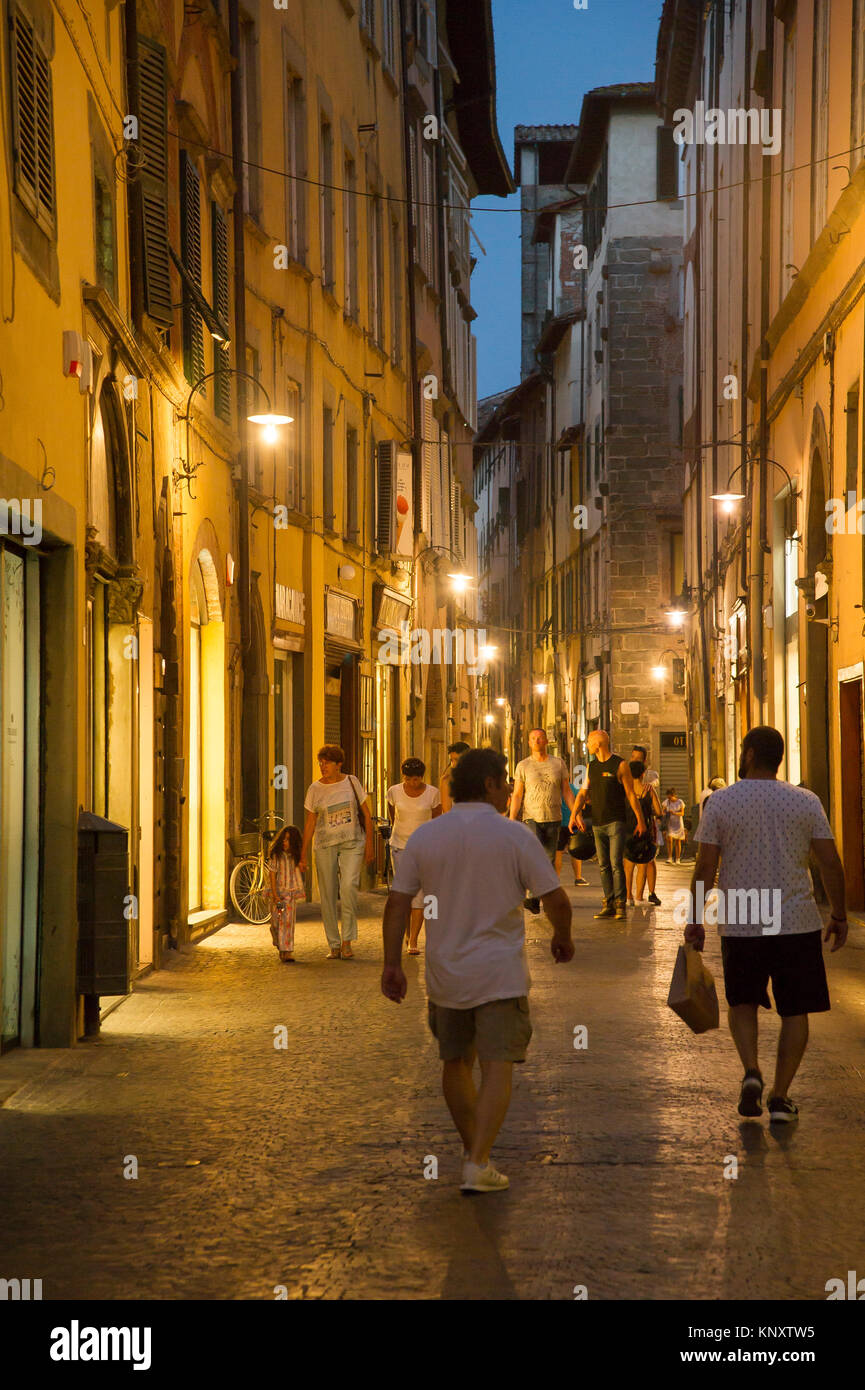 Via fillungo lucca tuscany italy hires stock photography and images