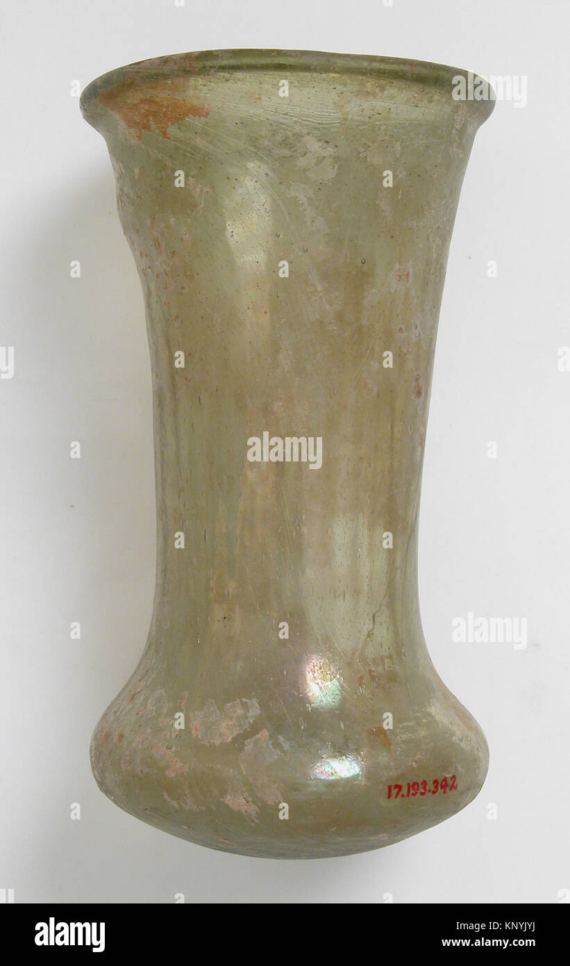 Bell Beaker MET sf17-193-342s4 465680 Frankish, Bell Beaker, 6th?7th century, Glass, Overall: 4 15/16 x 2 5/8 in. (12.5 x 6.7 cm). The Metropolitan Museum of Art, New York. Gift of J. Pierpont Morgan, 1917 (17.193.342) Stock Photo