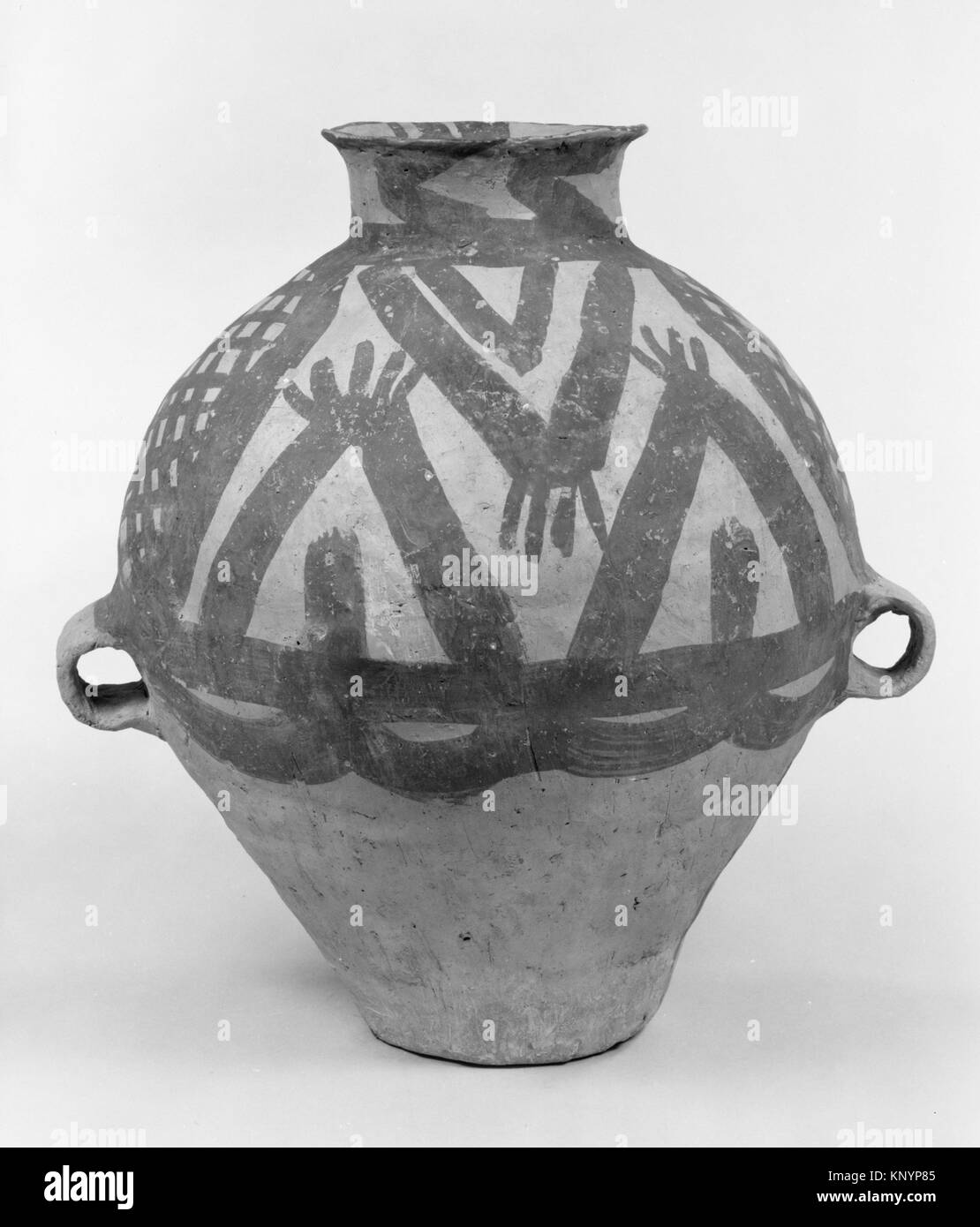 Jar (Guan). Period: Neolithic, Majiayao Yangshao, Machang phase; Date: ca. 2300-2000 B.C; Culture: China; Medium: Earthenware with painted Stock Photo