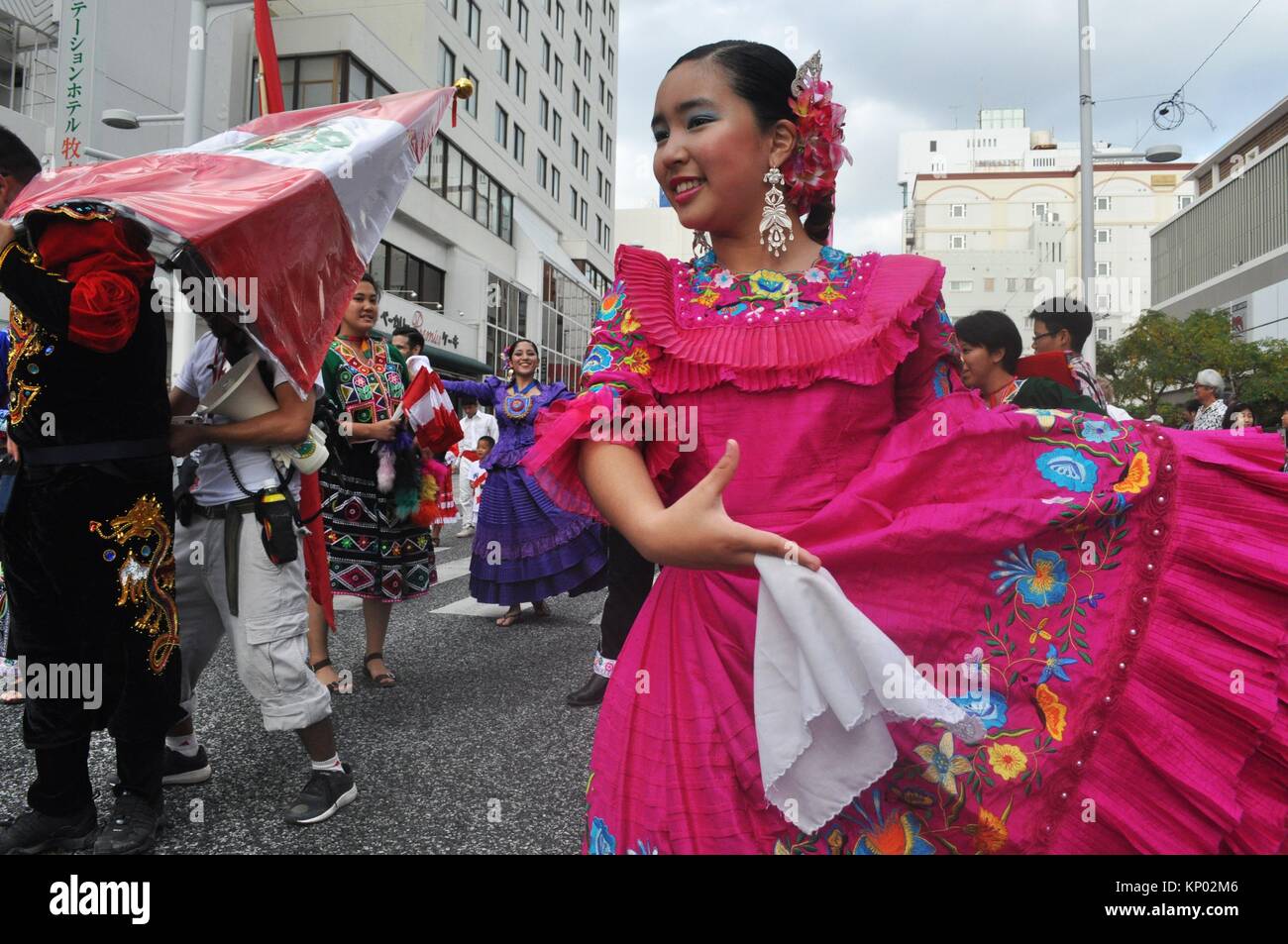 Naha, Okinawa, Japan: Peruvian parade during the 6th Worldwide Uchinanchu Festival, celebrating the Okinawan emigrants Stock Photo