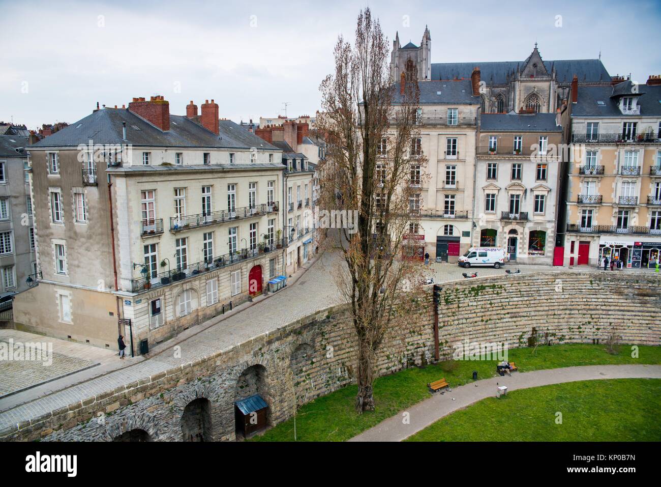 El castillo de los Duques de Bretaña es una antigua fortaleza medieval y palacio ducal situado en la ciudad de Nantes, en la región francesa de Stock Photo