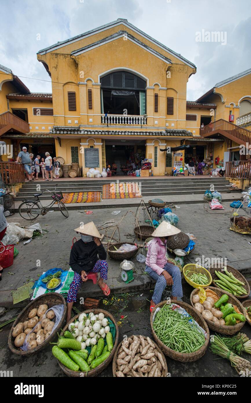 The entrance to the Central Market, Hoi An, Vietnam Stock Photo Alamy