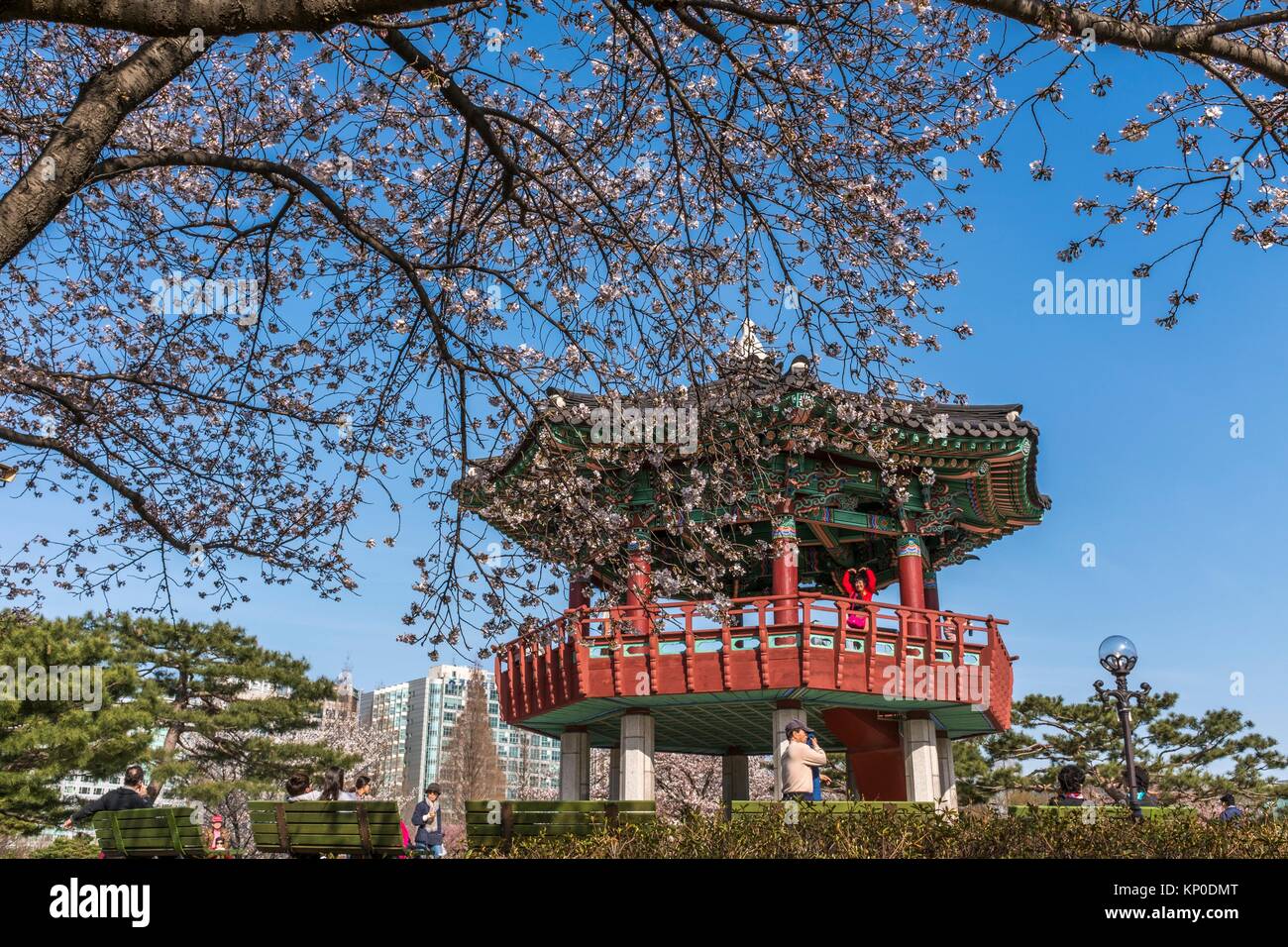 Korean Garden, Seoul Stock Photo Alamy